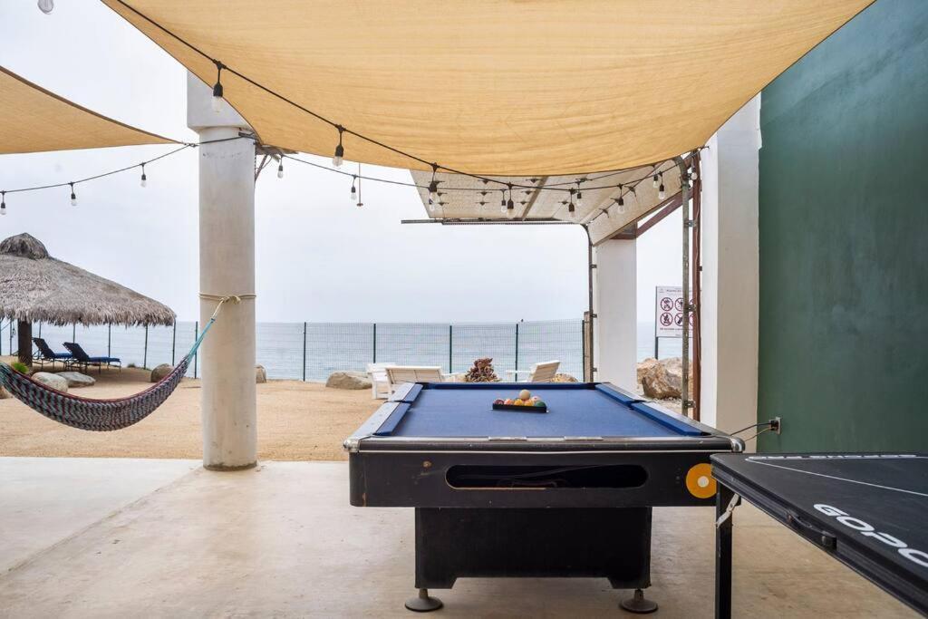 Triton'S Playhouse Beachfront Primo Tapia المظهر الخارجي الصورة